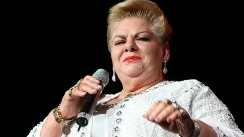 Paquita la del barrio murió de un infarto mientras dormía, este  domingo 16 de febrero. Tenía 77 años.