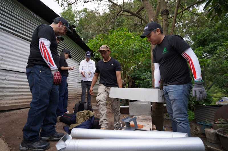 Una jornada de voluntariado se realizó recientemente en la comunidad Las Trojes I, en San Juan Sacatepéquez.