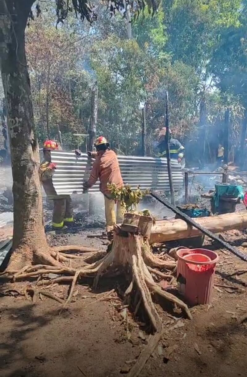 Así se fueron de este mundo dos gemelitas que mueren en incendio en Xela