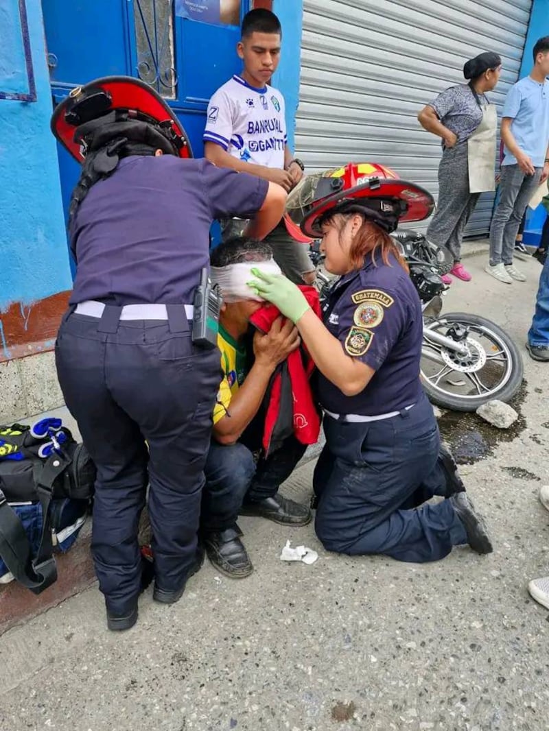 Conductor descontrolado atropelló a varias personas en El Progreso