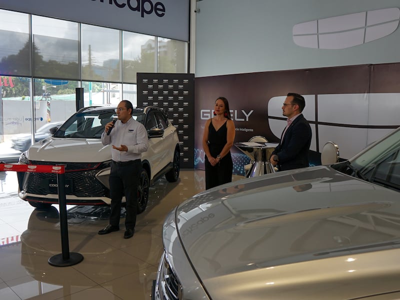 Inchcape celebra aniversario de Geely con una segunda sala de ventas